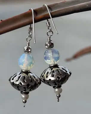 home tikas trinkets earings